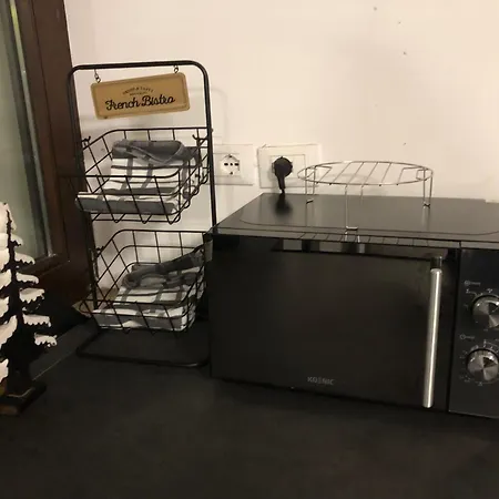 Charmante 2-zimmer 1 Wohnzimmer Im Zentrum Von Innsbruck, Wifi * Innsbruck