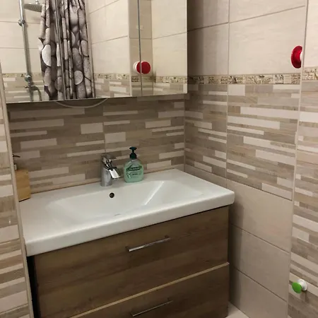 Charmante 2-zimmer 1 Wohnzimmer Im Zentrum Von Innsbruck, Wifi Appartamento Innsbruck