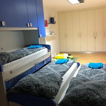 Charmante 2-zimmer 1 Wohnzimmer Im Zentrum Von Innsbruck, Wifi * Innsbruck